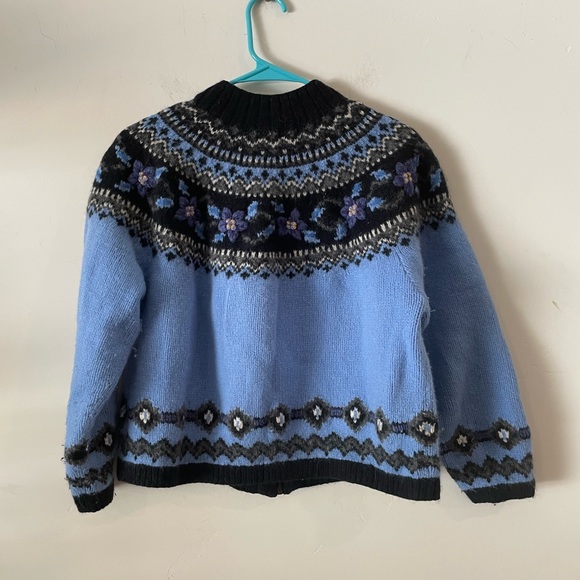 ICELANDIC Desgin Wimen Zip Up Sweather Size XL - Picture 2 of 3